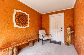 Downtown Gatlinburg Prime location walk everywhere in Gatlinburg3Bed3Bath Sleeps 8